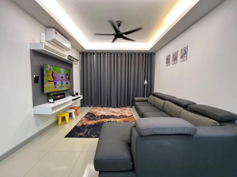 Dhia Raisha Homestay Kuala Terengganu Buitenkant foto